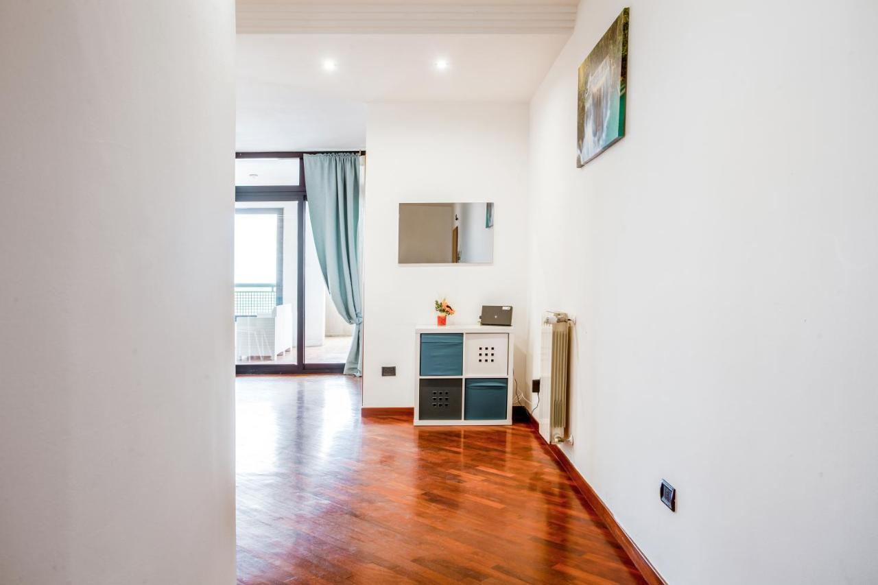 Apartament Waterfront *